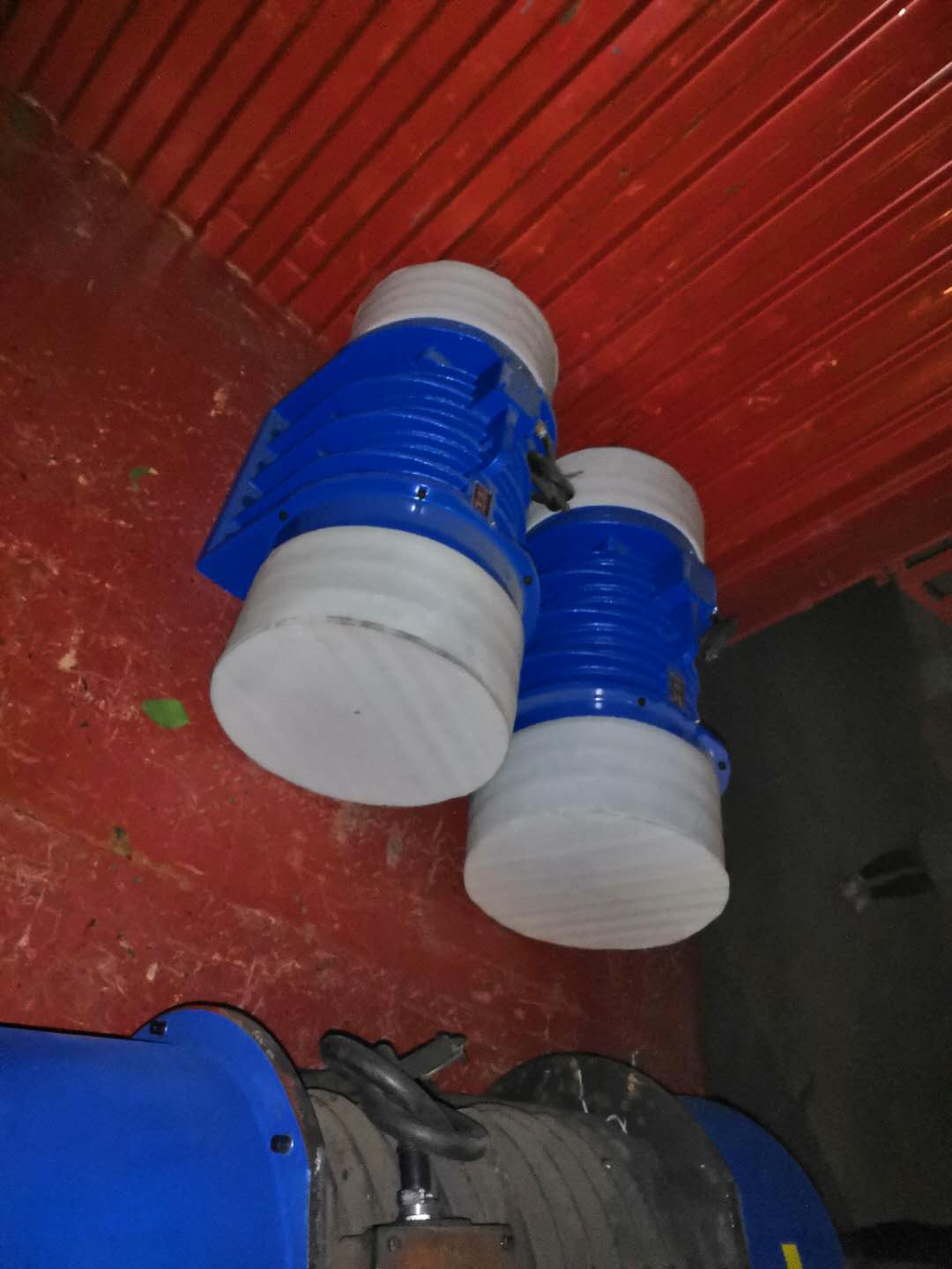 XVM-A240-6C振動電機(jī).jpg XVM-A240-6C振動電機(jī).jpg